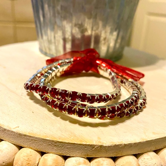 Multi stretch Burgundy bracelet set (a5) - Picture 3 of 4